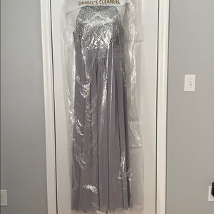 Evening gown/formal dress